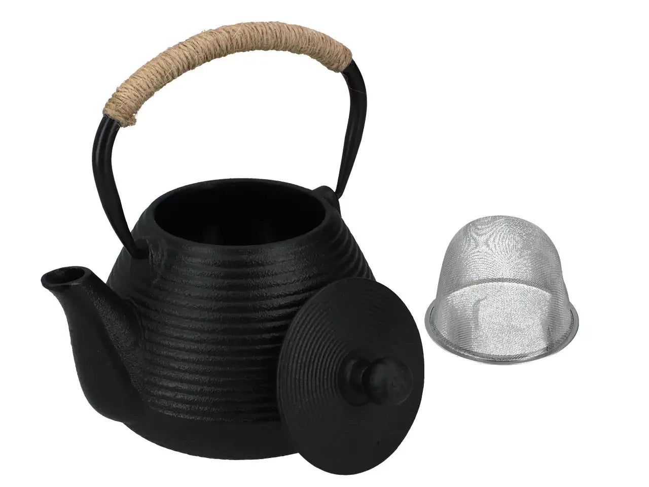żeliwny czajnik do herbaty z metalowym zaparzaczem