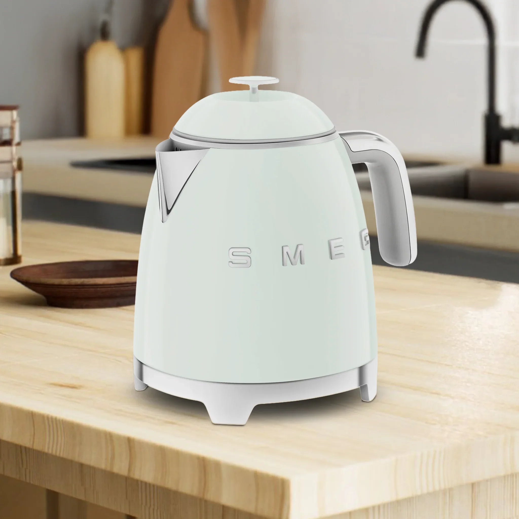 Czajnik SMEG mini Pastelowy Zielony KLF05PGEU