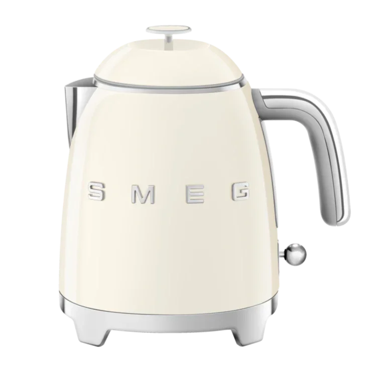 Mini czajnik SMEG KLF05 kremowy w stylu retro pojemność 0.8l