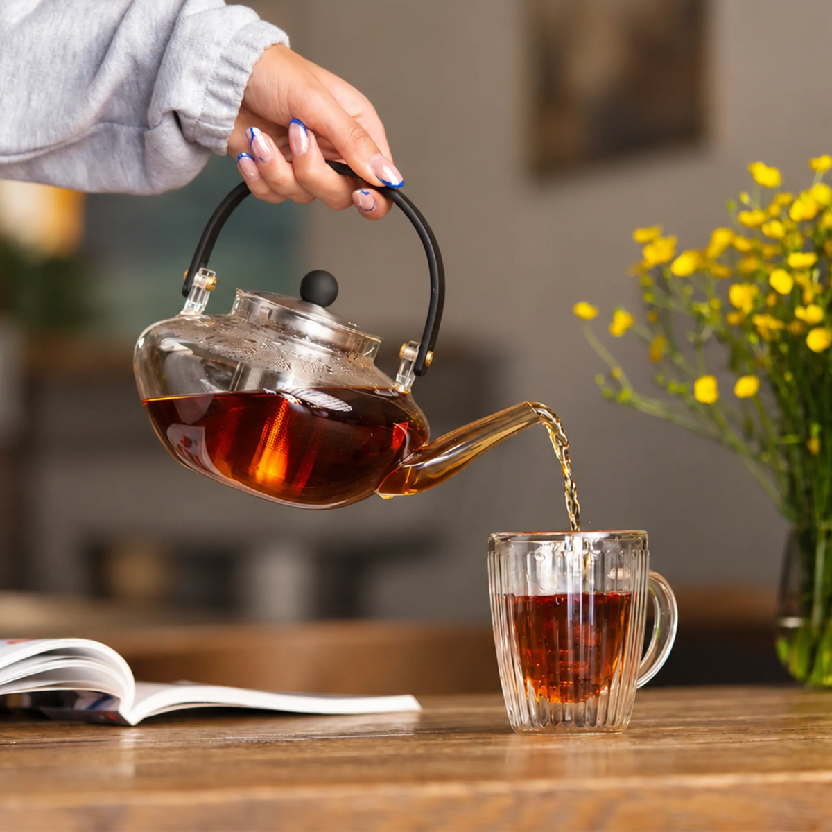 Dzbanek do herbaty z zaparzaczem w stylu japońskim Vialli Design EVA Srebrny, 800 ml - zdjęcie 6